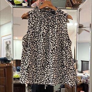 Who What Wear - Black and White Patterned Blouse